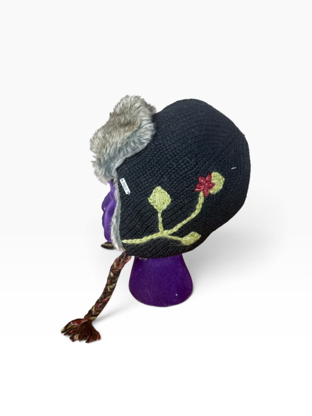DeLux Faux Fur Trapear Hat with Floral Detail